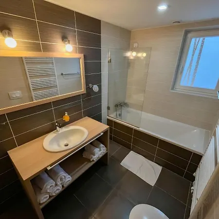 מלון דירות Apartmajska Hisa Breza 4*