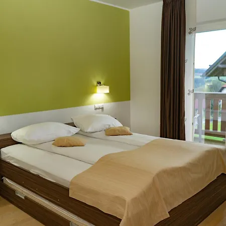 アパートホテル Apartmajska Hisa Breza 4*