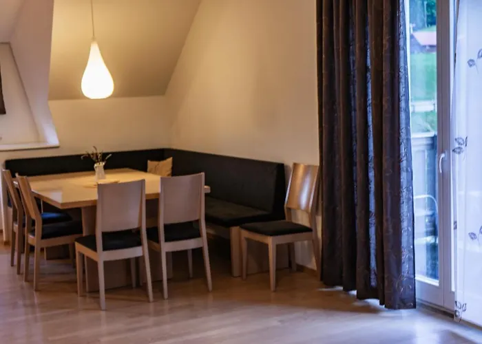 Lägenhetshotell Apartmajska Hisa Breza