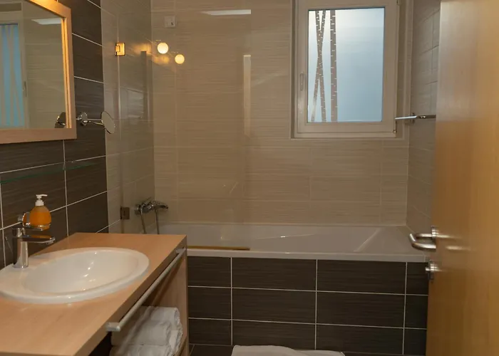Aparthotel Apartmajska Hisa Breza 4*