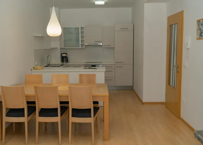 Apartmajska Hisa Breza Aparthotel 4*